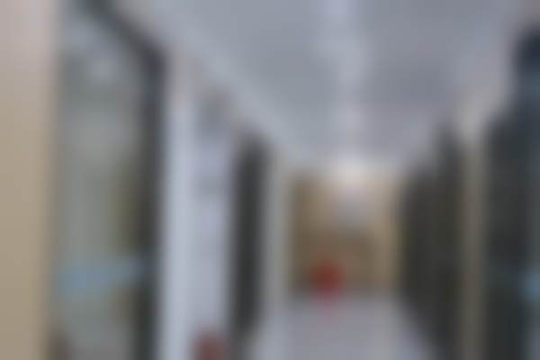 兰州万博口腔门诊部医生名单：专精团队实力强