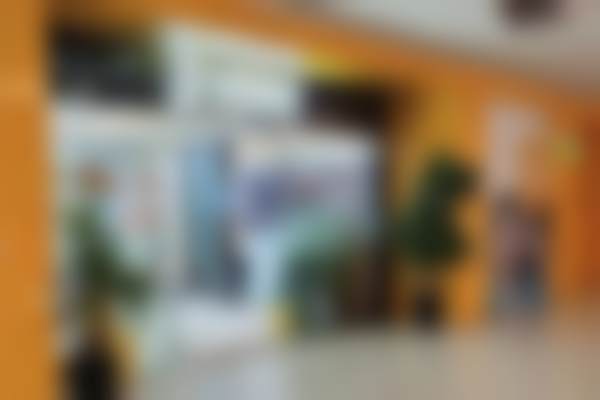 上海科瓦口腔门诊部（金茂大厦店）预约挂号方式：多种方式任你选