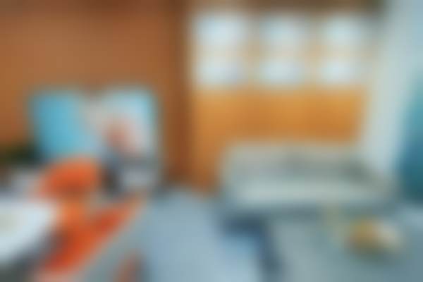 殷杰医生荣誉资质