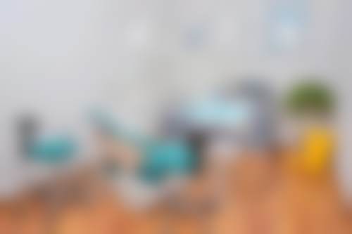 绵阳好物全家牙医口腔门诊部营业时间