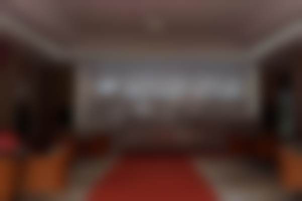 西宁中诺口腔医院武克奇医生镶牙价格怎么样？