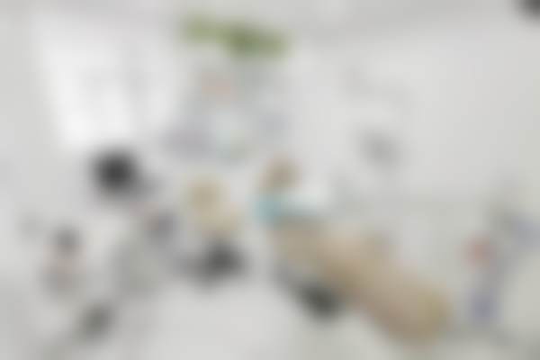 鞍山铁东区艾比口腔门诊部营业时间