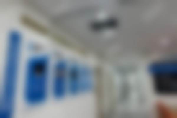 西宁中诺口腔医院张娜医生的收费和其他医生比有优势吗？